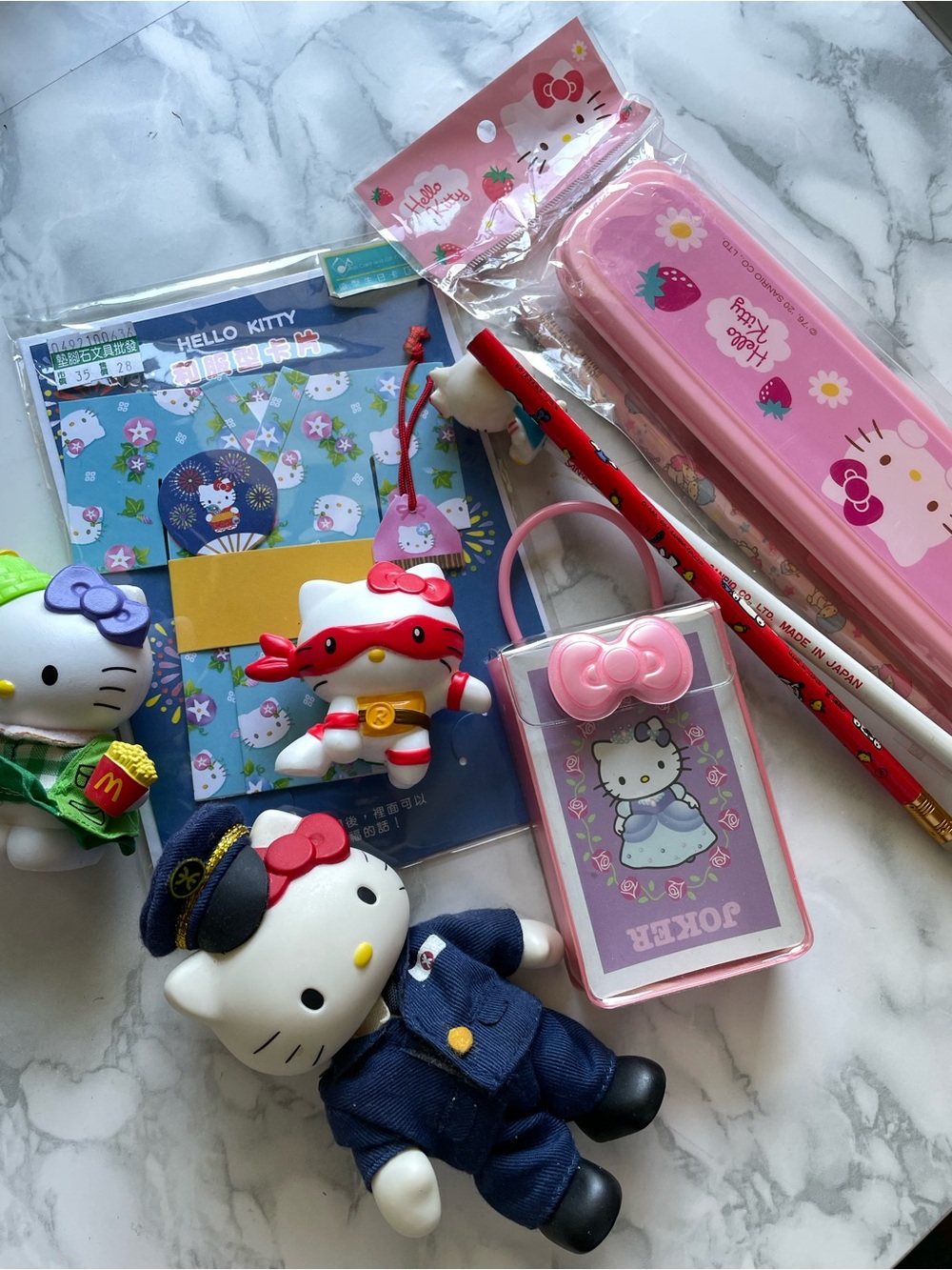 Vintage / Modern SANRIO - Hello Kitty and MORE lot.